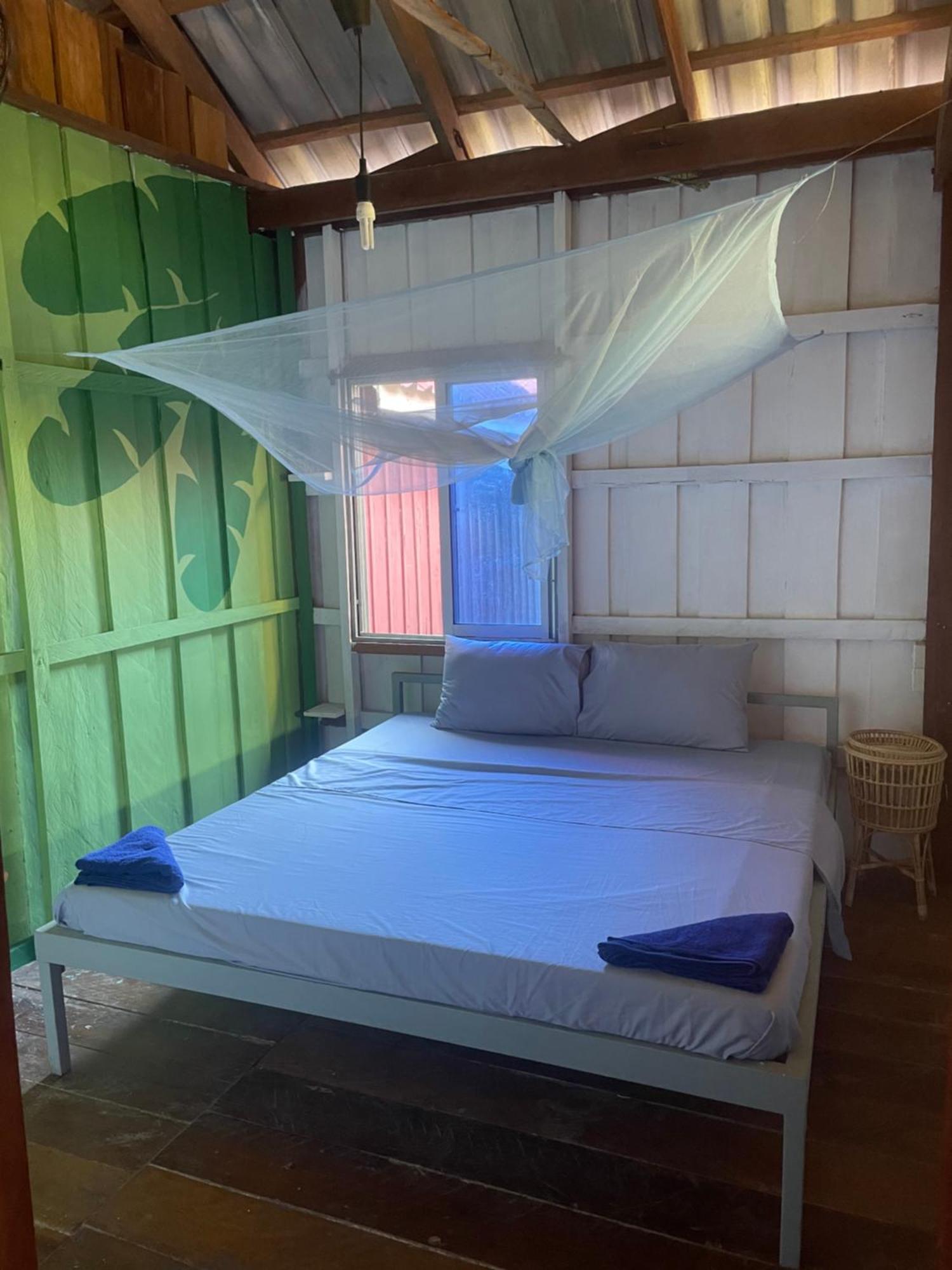 The Hornbill Hostel เกาะรงสำลน ภายนอก รูปภาพ